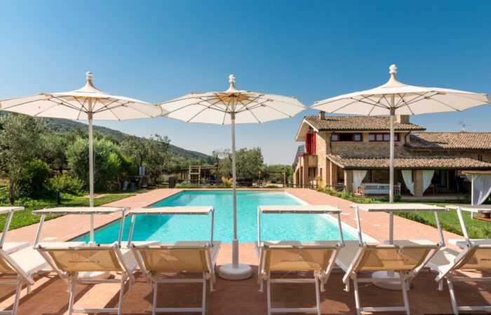 Matrimonio in Maremma Toscana. Stai organizzando il matrimonio ma non sai dove far dormire gli ospiti? NONNA NARA B&B a Grosseto con Piscina